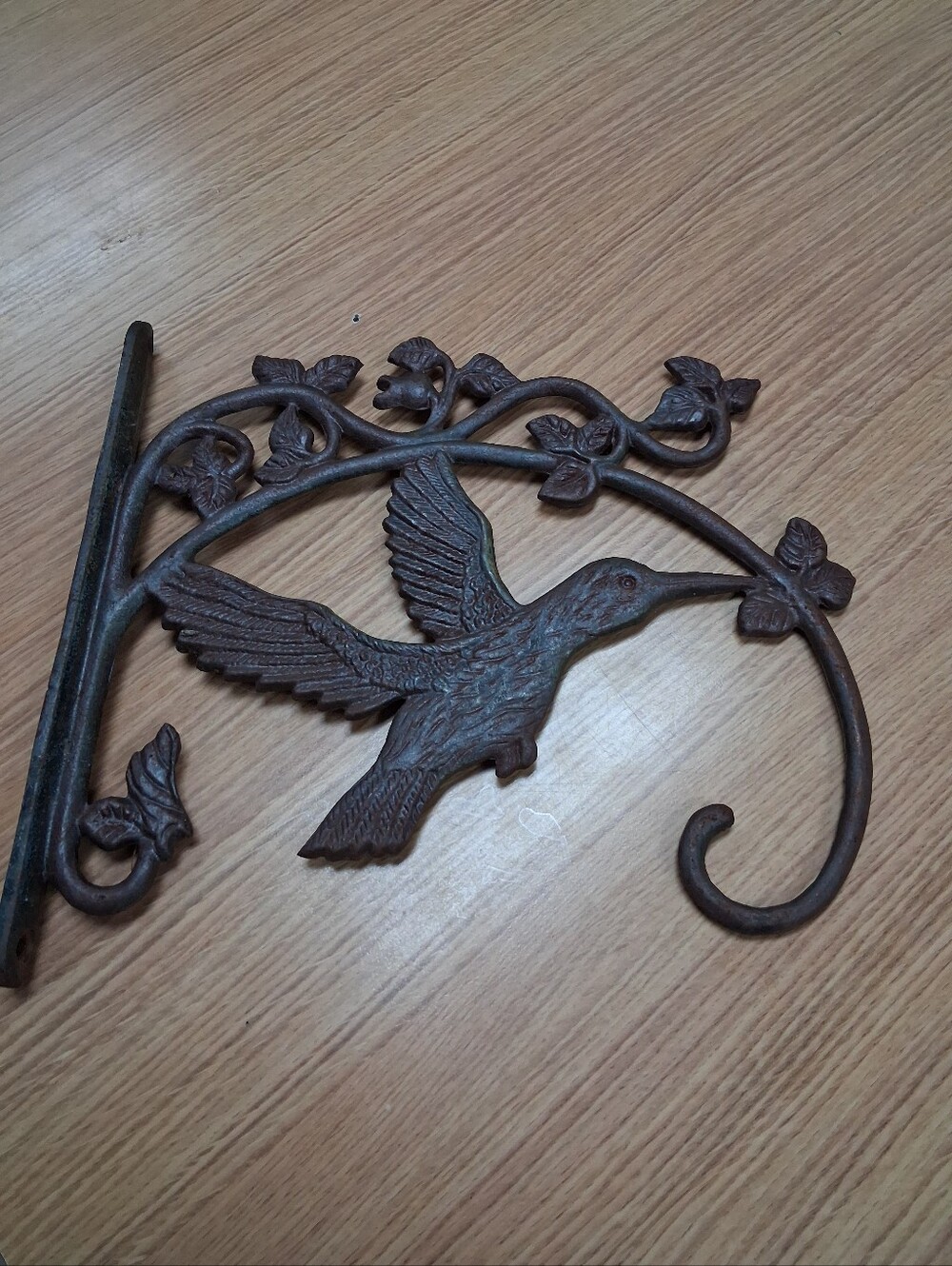 Rustic Brown Hummingbird Wall Hook - Decorative Metal Home Wall Decor